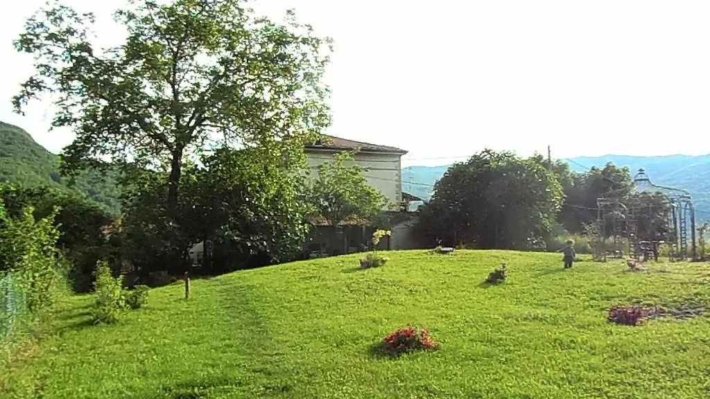 Brugnola 1932 Vegan Country House Bed and Breakfast Bardi